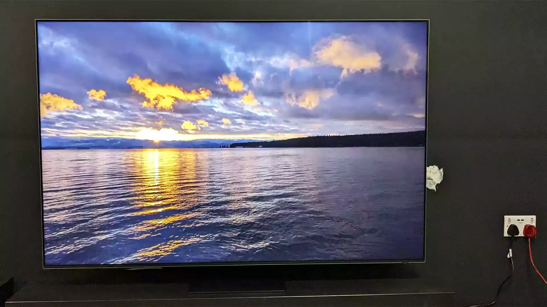 تلویزیون سامسونگ مدل 75QN800D 2 طراحی تلویزیون سامسونگ مدل 75QN800D